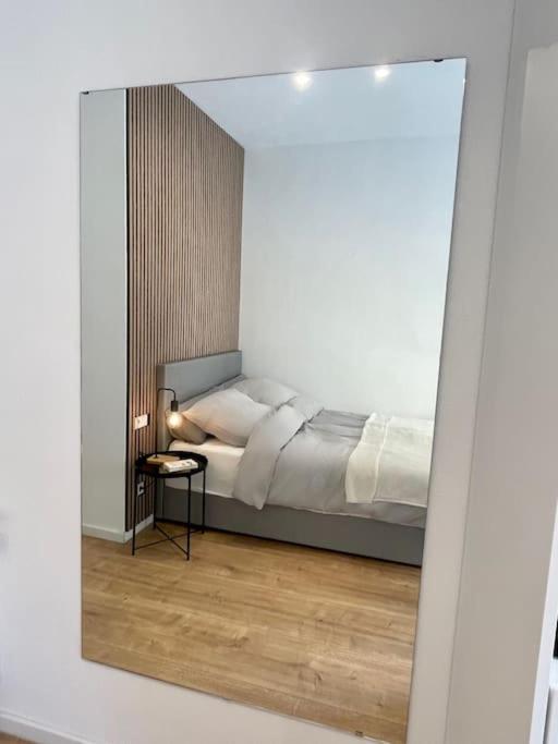 Modernes Apartment Im Zentrum Von Карлсруе Екстер'єр фото