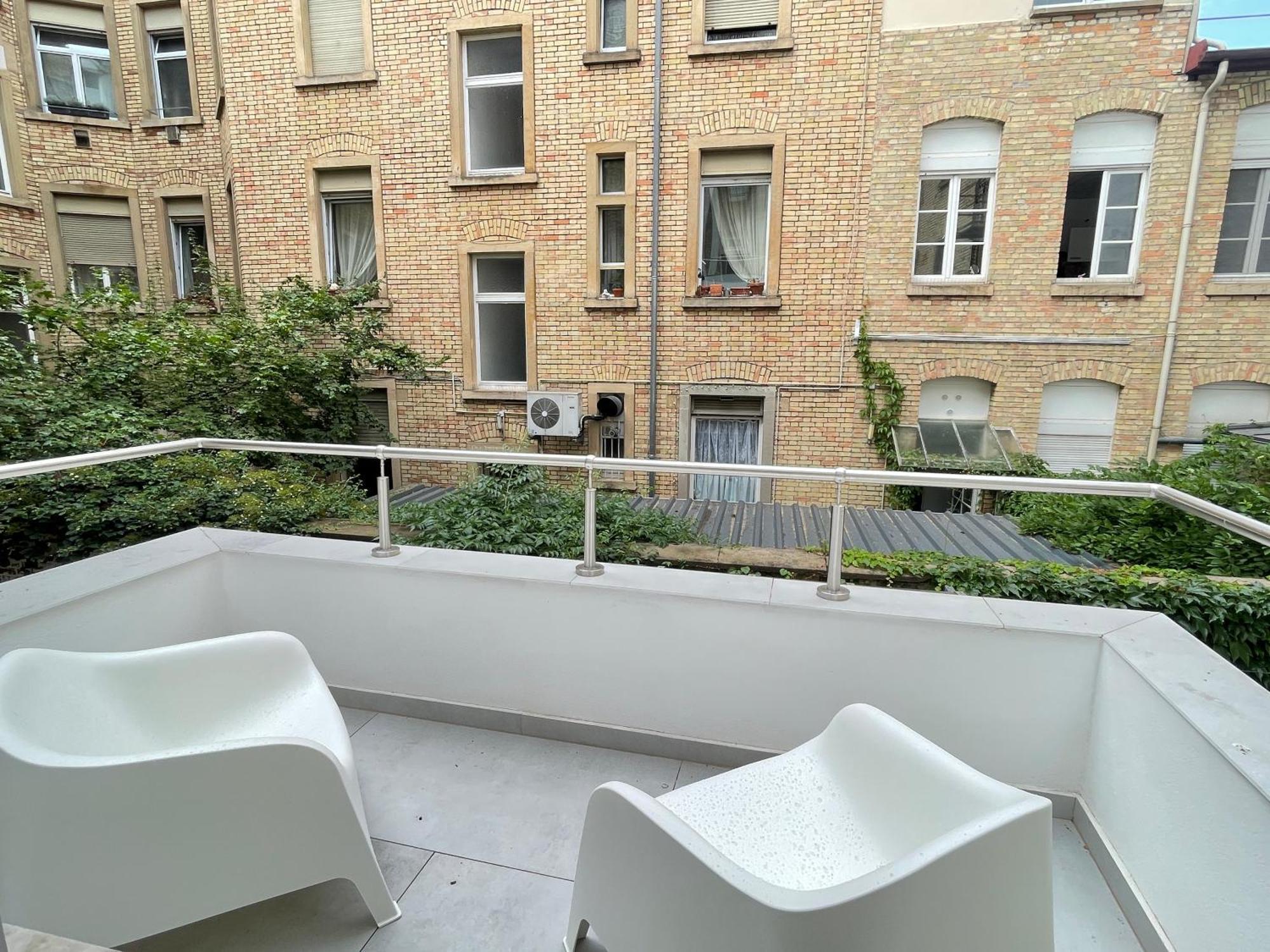 Modernes Apartment Im Zentrum Von Карлсруе Екстер'єр фото